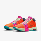 Tênis Nike Lebron Witness VIII - Laranja