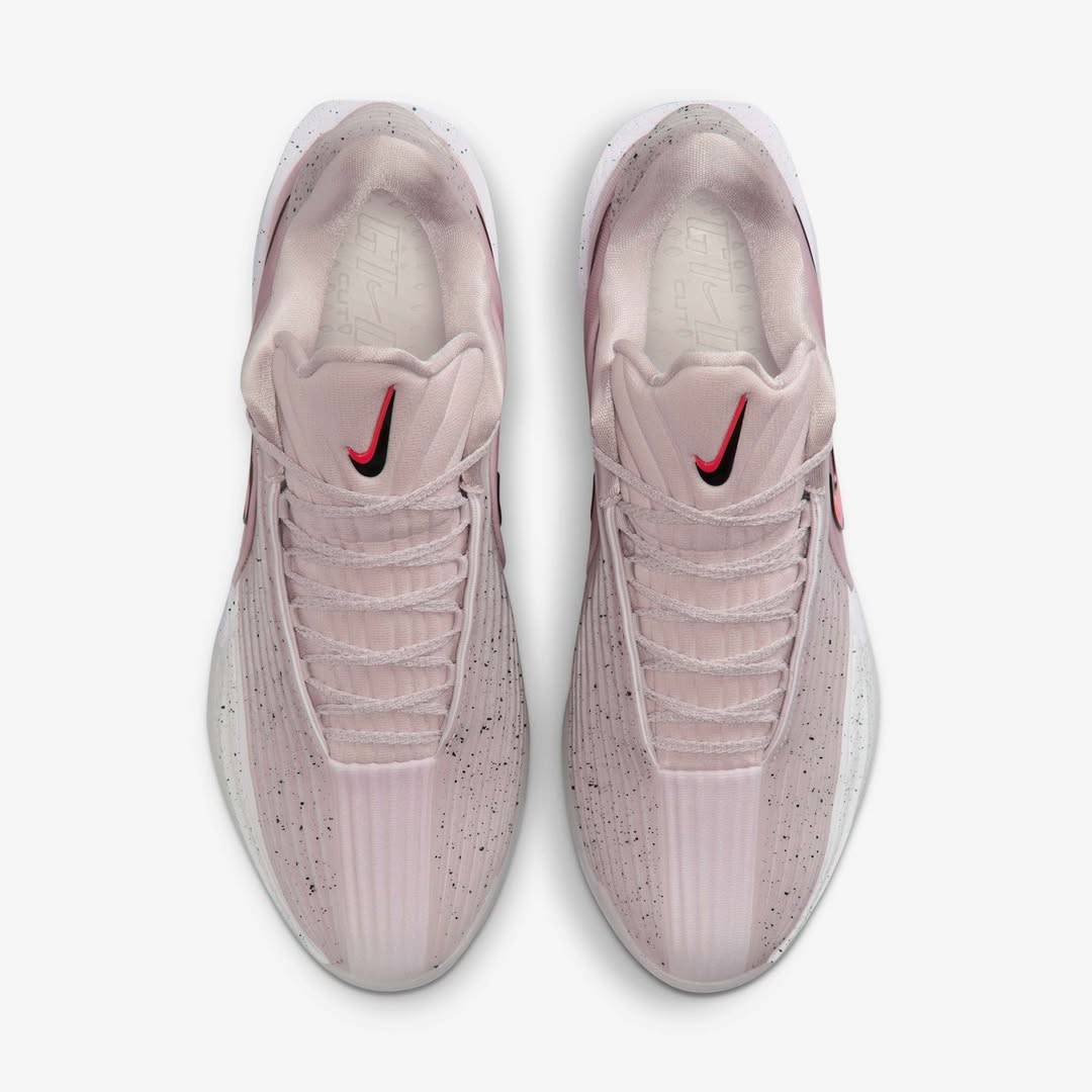 Tênis Nike G.T. Cut 3 - Beige - Pink