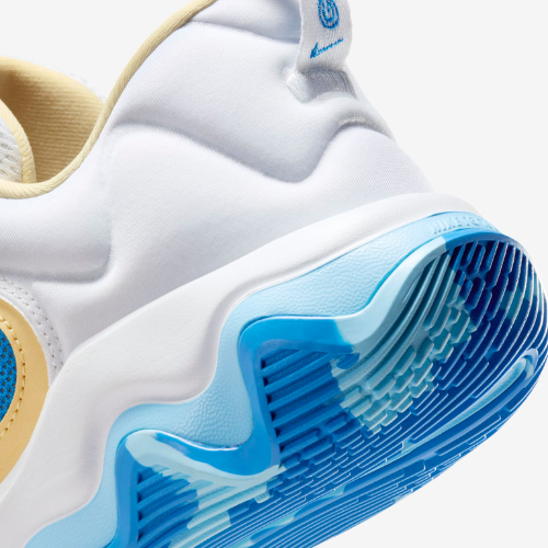 Tênis Nike Giannis Immortality 3 - Branco - Azul