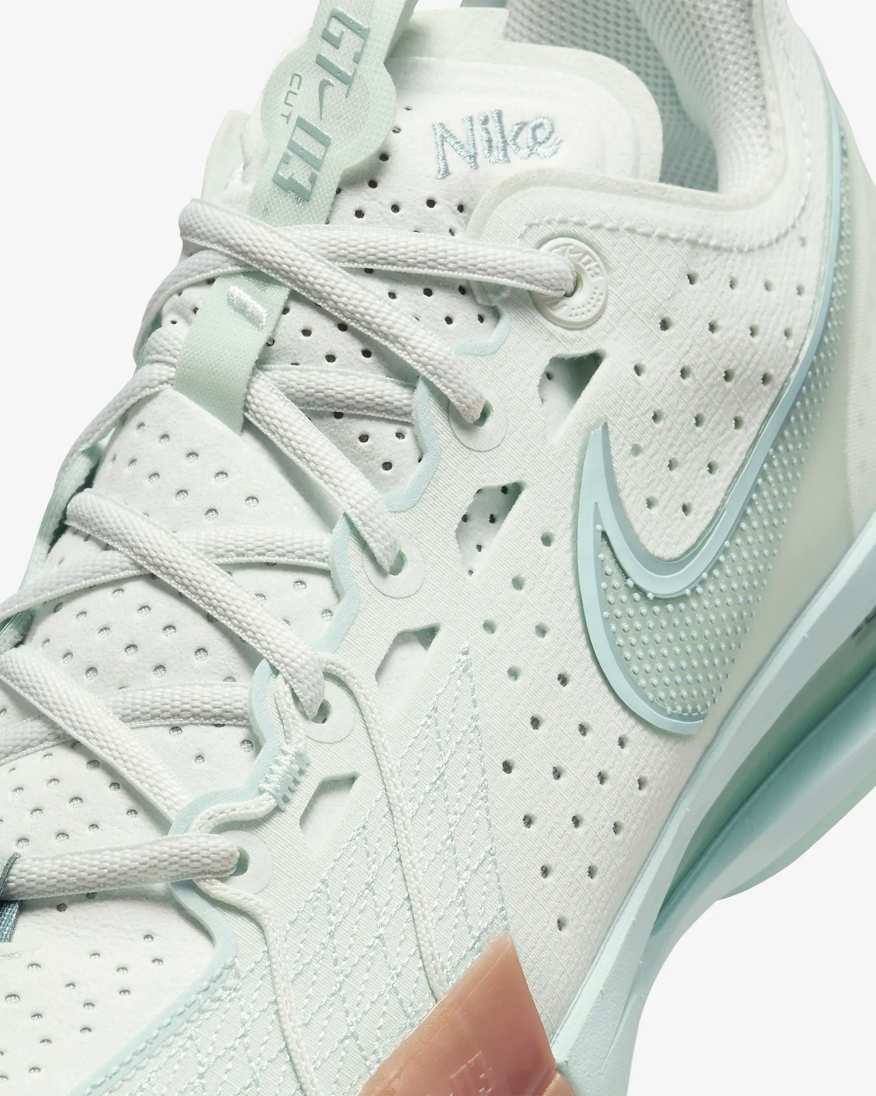 Tênis Nike G.T. Cut 3 - Gray with Green