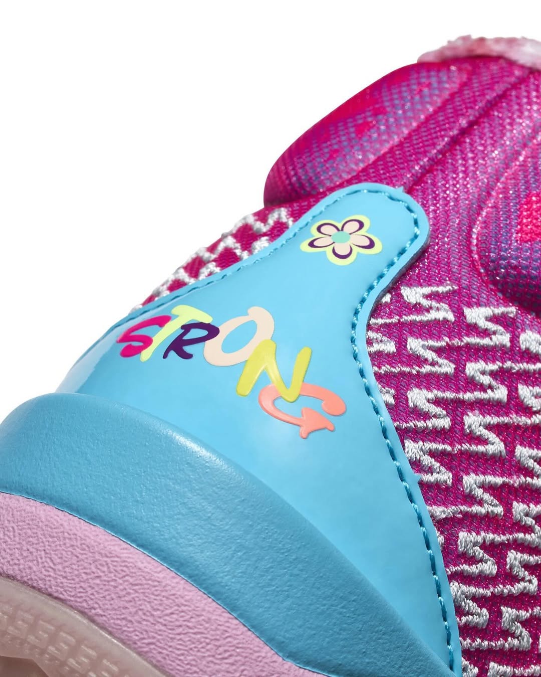 Tênis Nike Sabrina 2 - Doernbecher