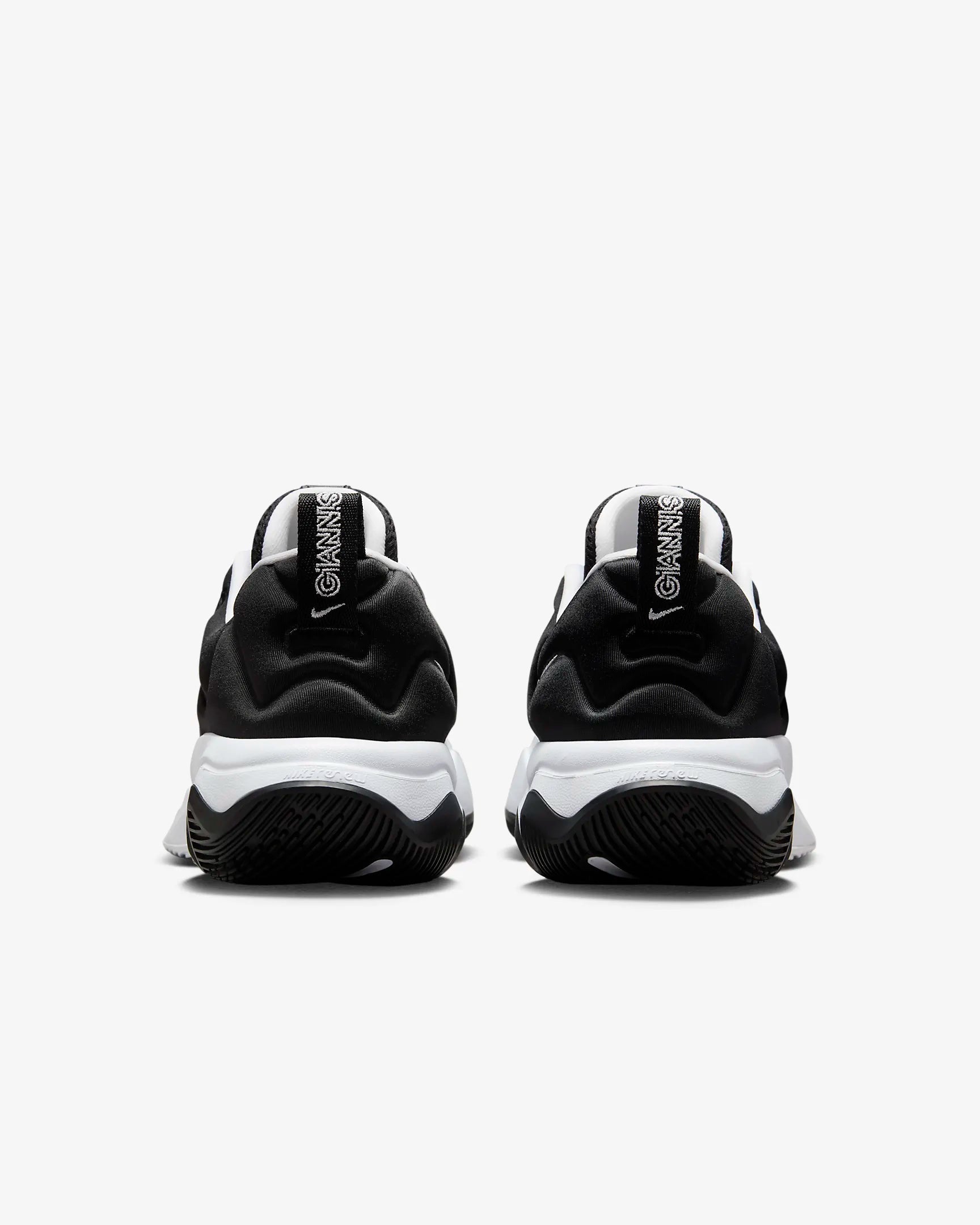 Tênis Nike Giannis Immortality 3 - Preto - Branco