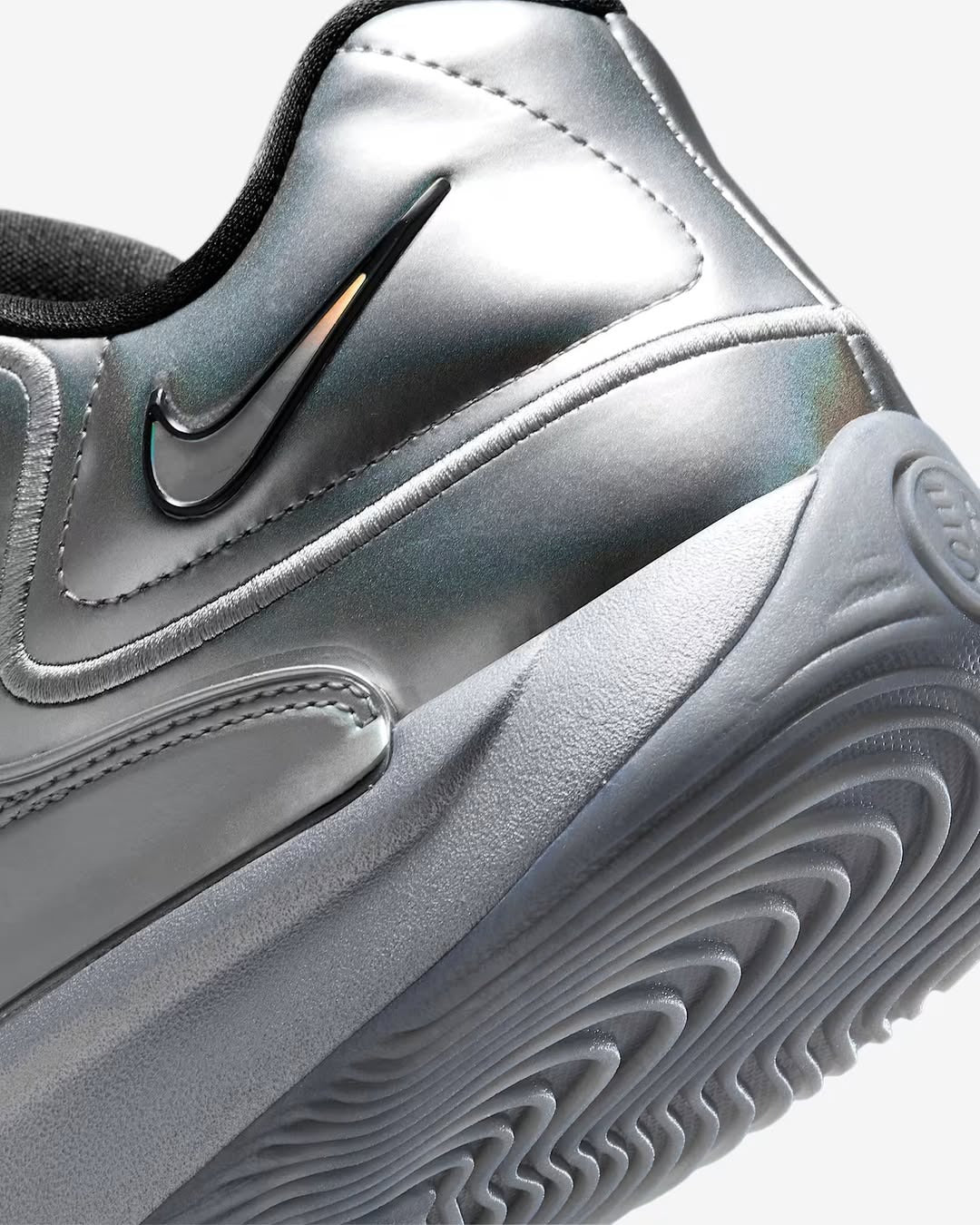 Tenis Nike KD18 - Prata