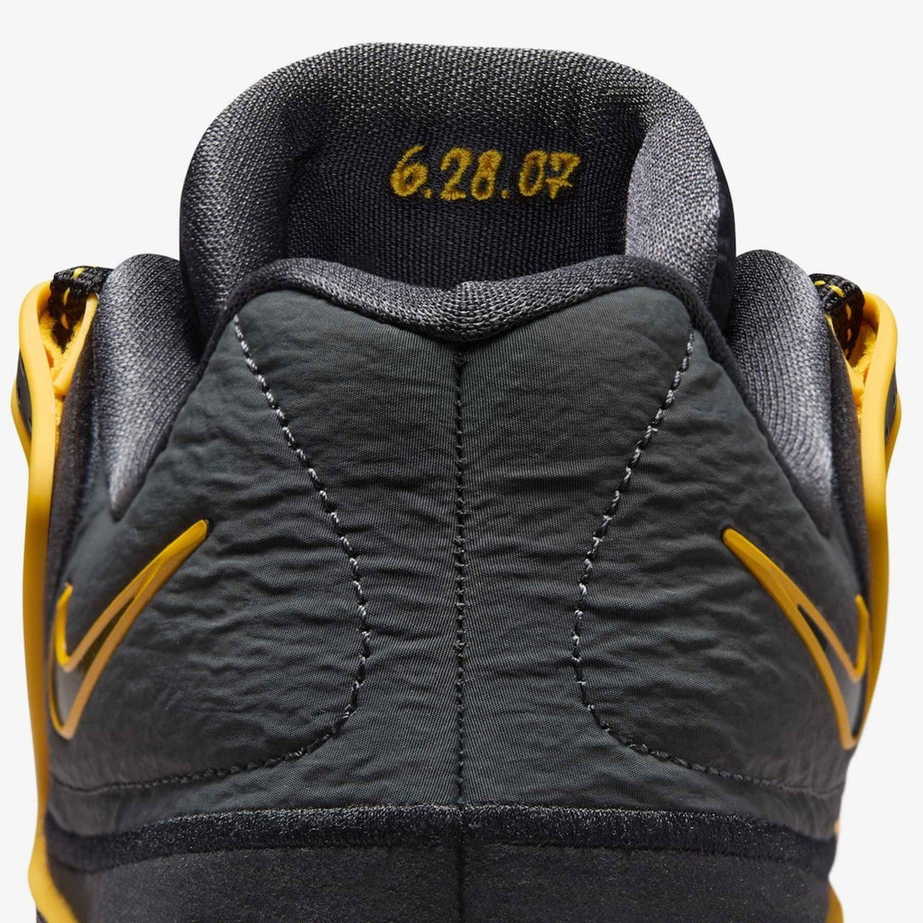 Tenis Nike KD18 - Preto - Amarelo