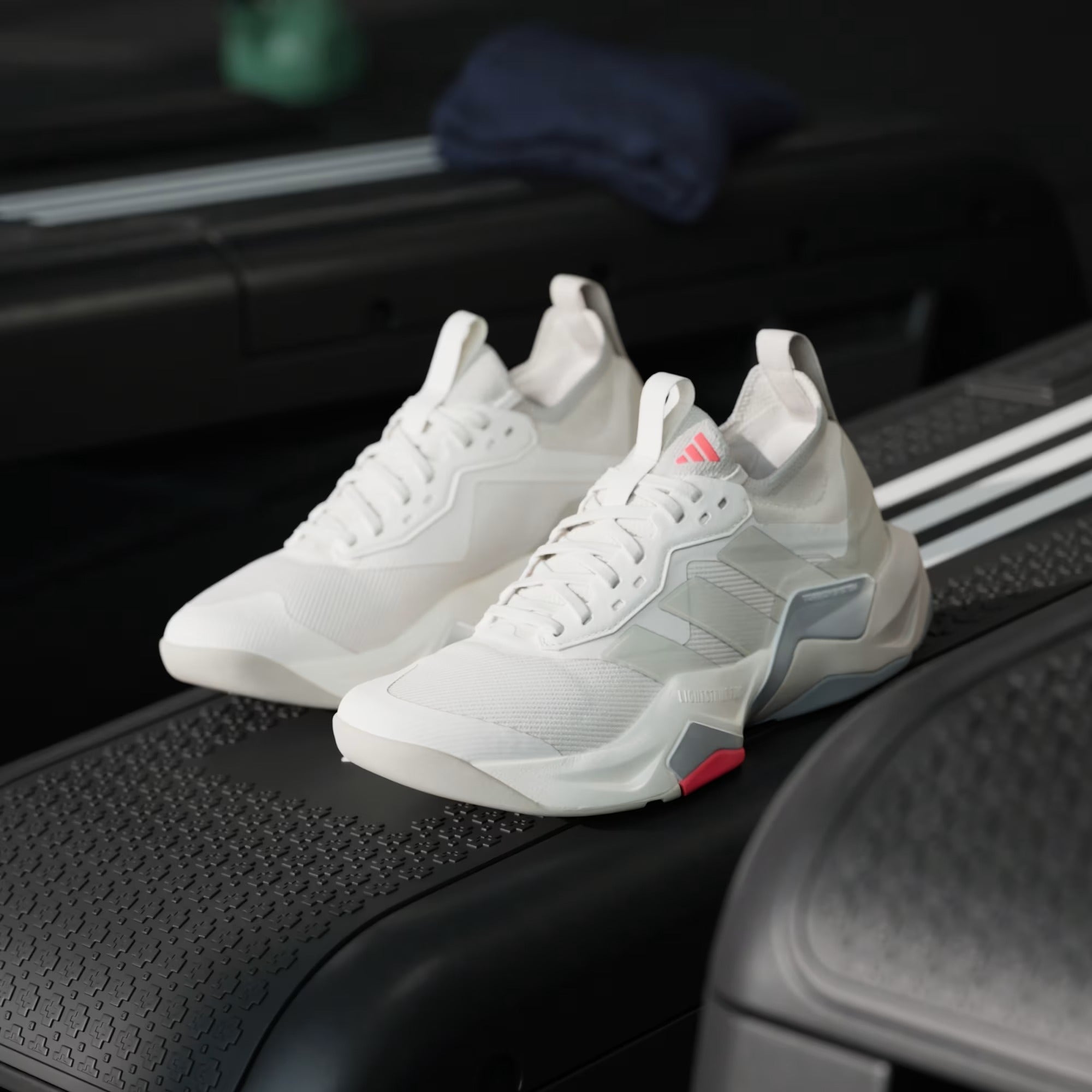 Tênis Adidas Rapidmove ADV 2 - Bege