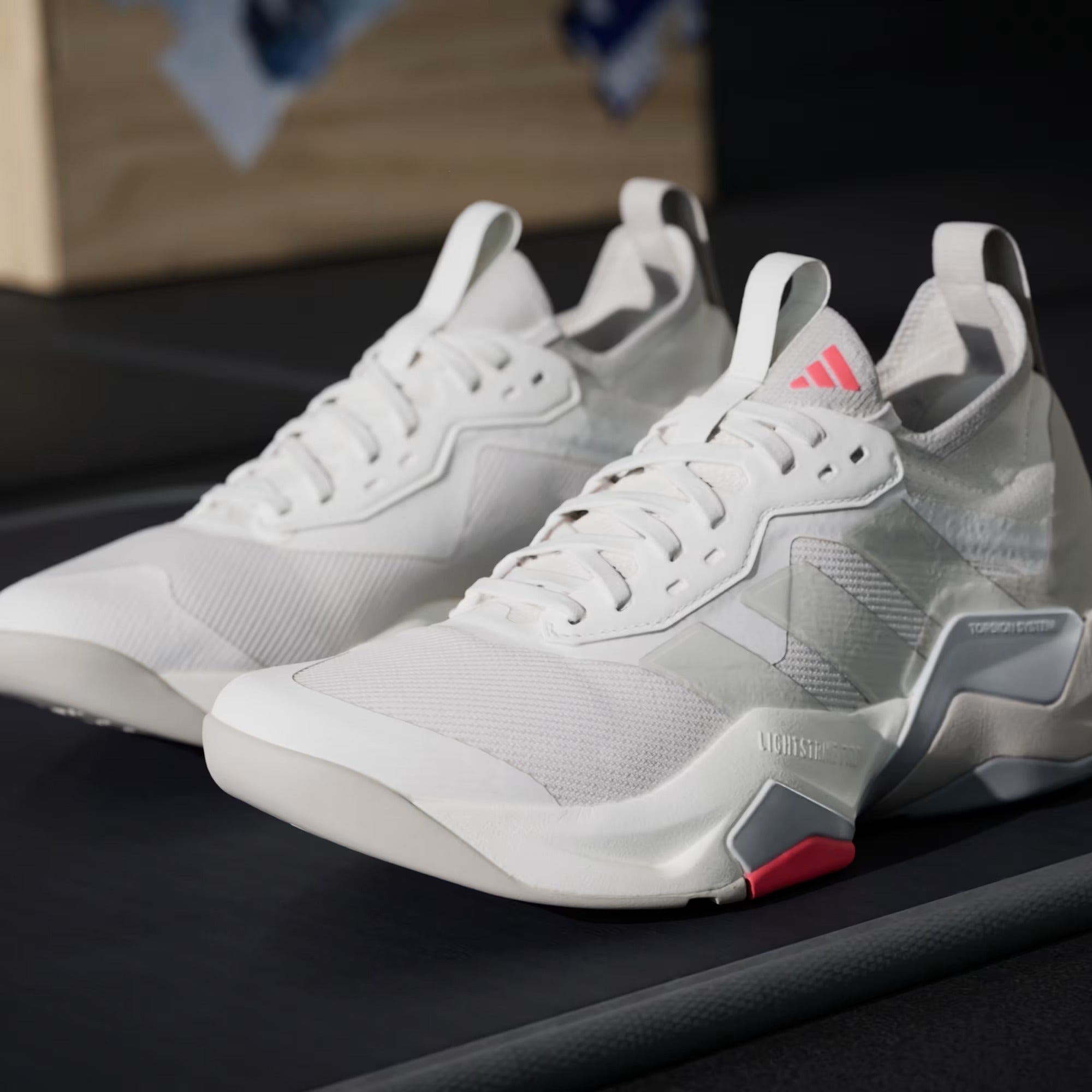 Tênis Adidas Rapidmove ADV 2 - Bege