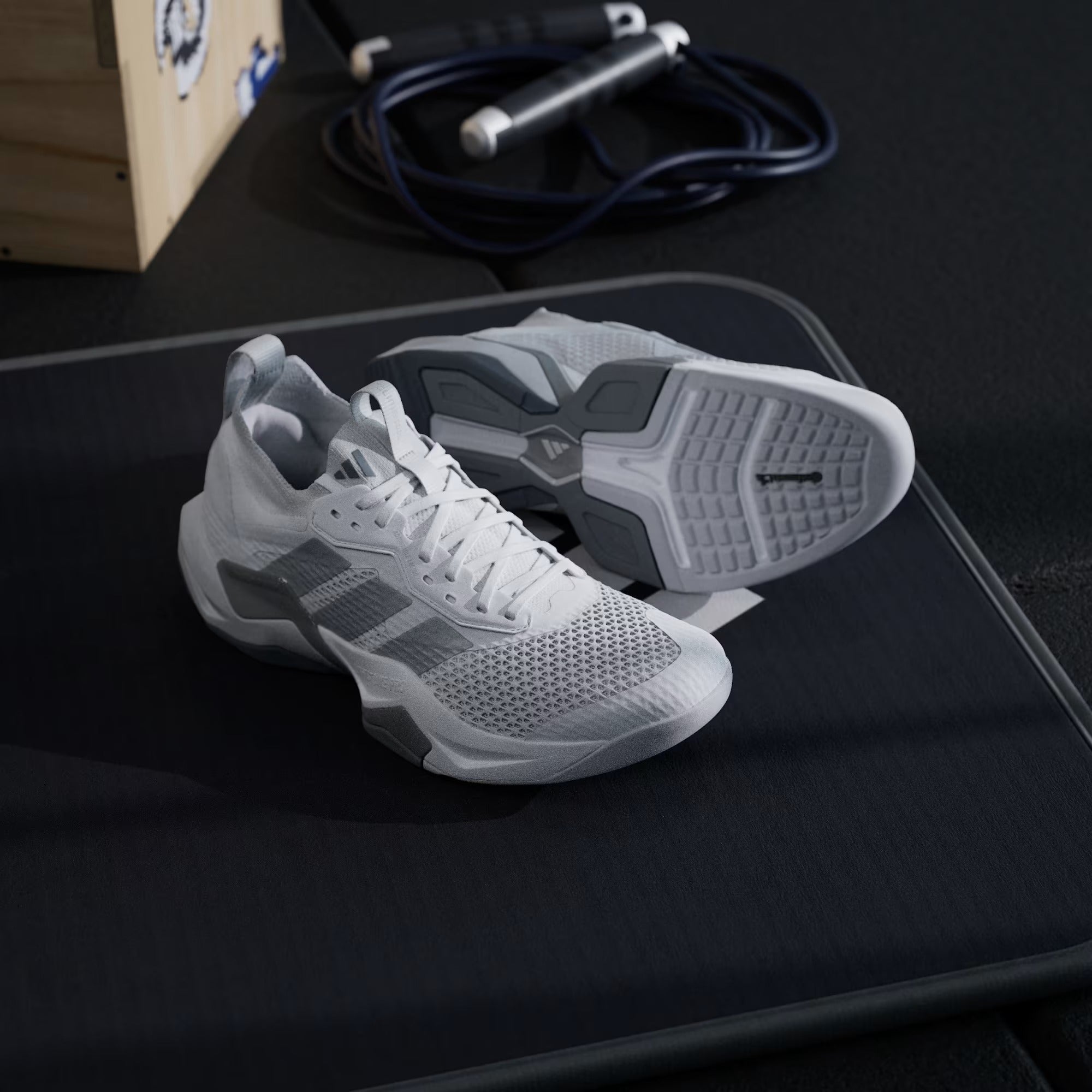 Tênis Adidas Rapidmove ADV 2 - Branco - Cinza