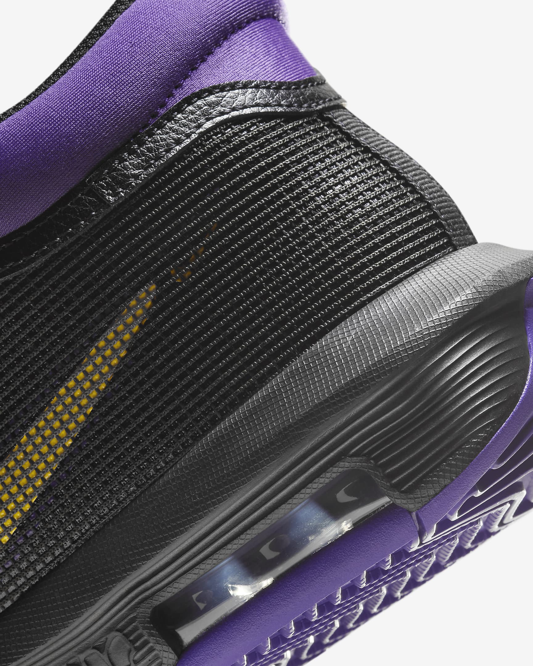 Tênis Nike Lebron Witness VIII - Roxo - Preto